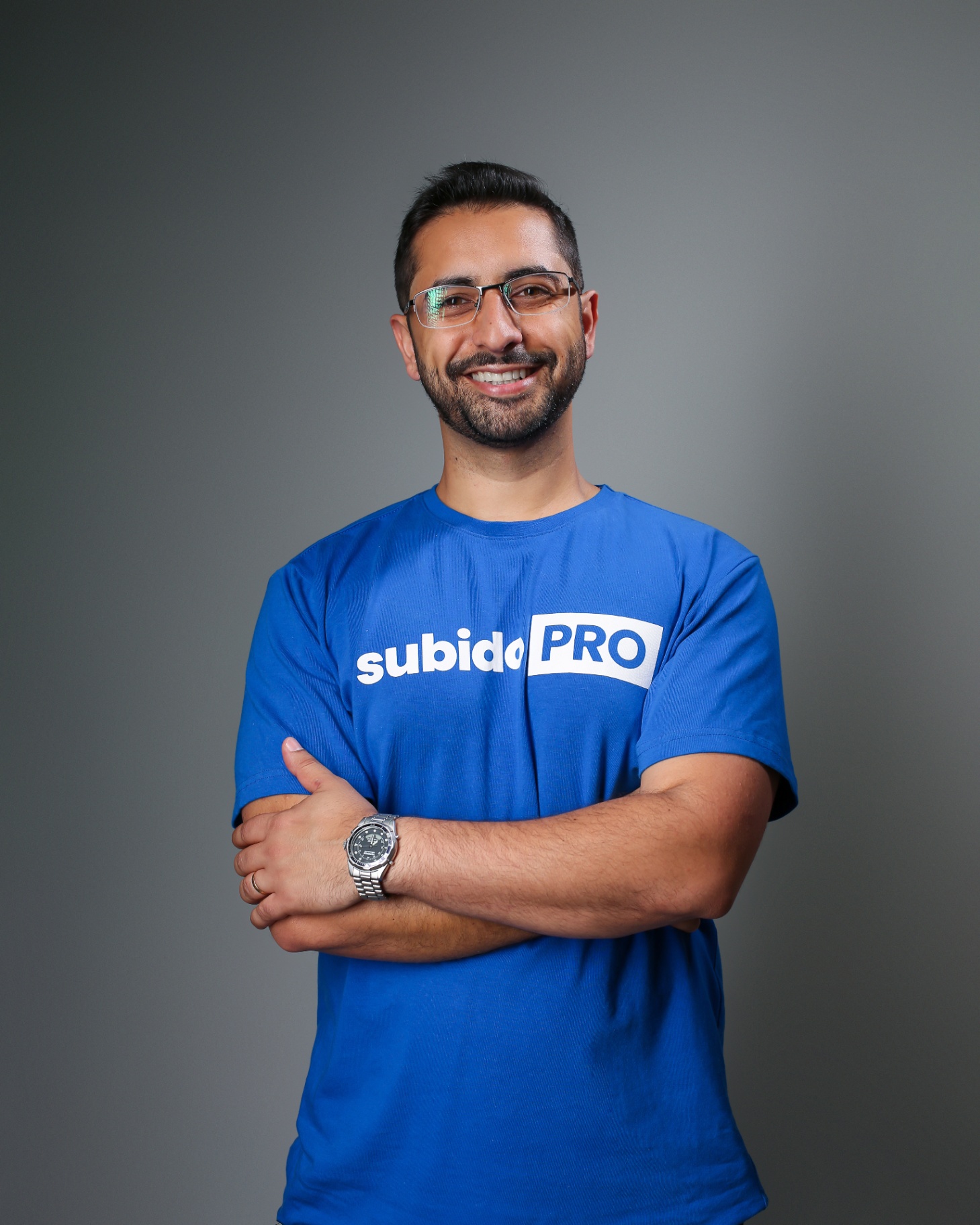 Angelo Miguel — Fundador da Jaguarível Mídias, especialista em tráfego pago certificado pelo Subido PRO